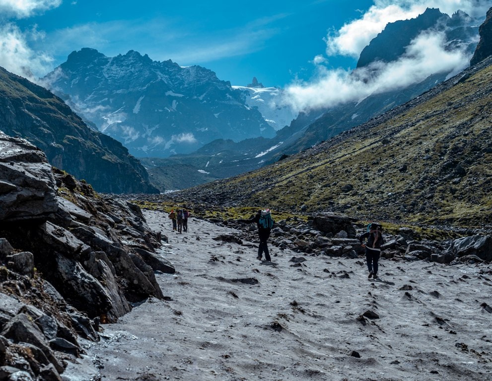 trekking in himalayas