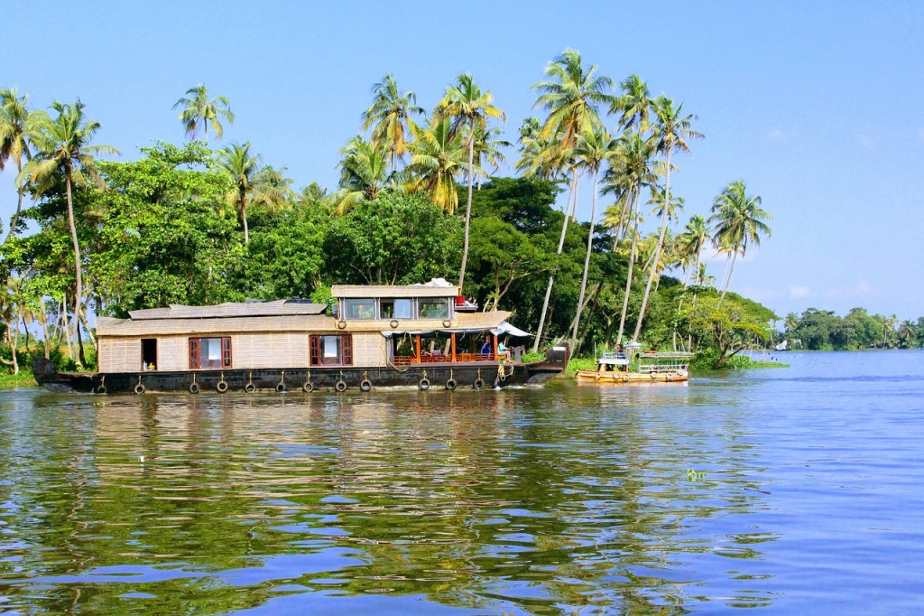 allepey boathouse