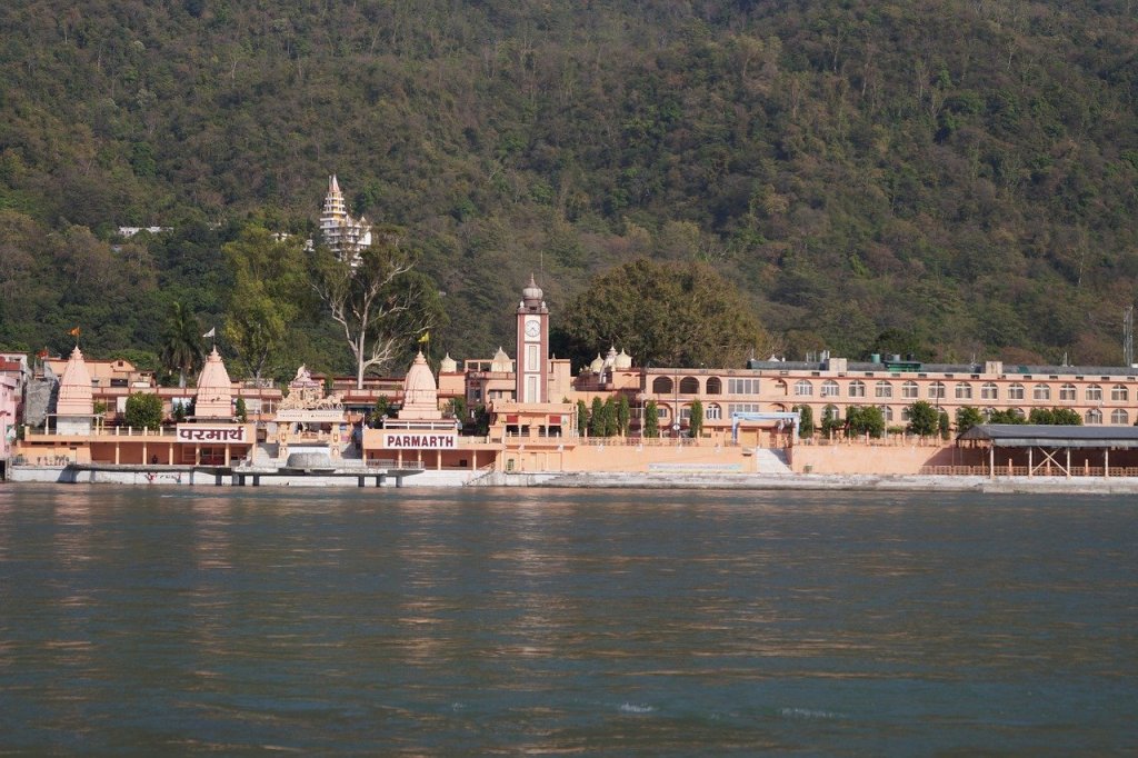 temple at rishikesh