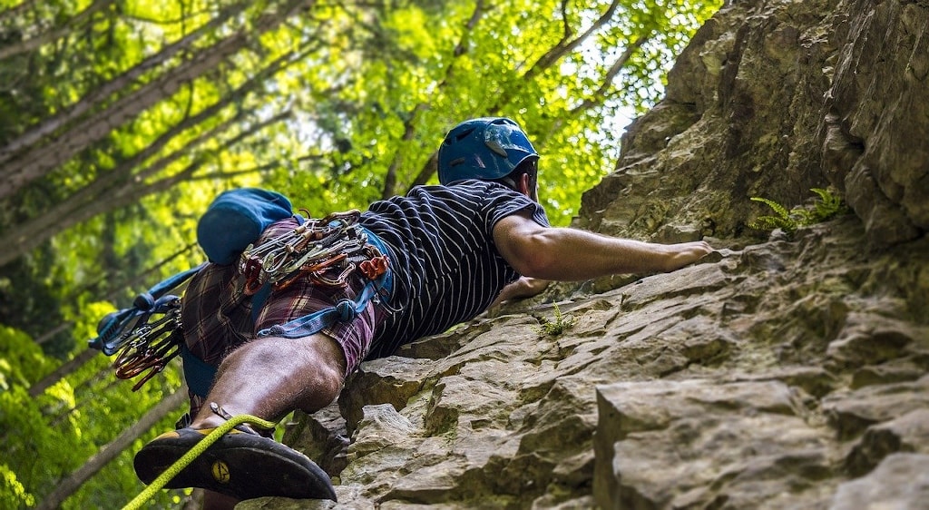 rock climbing in rishikesh