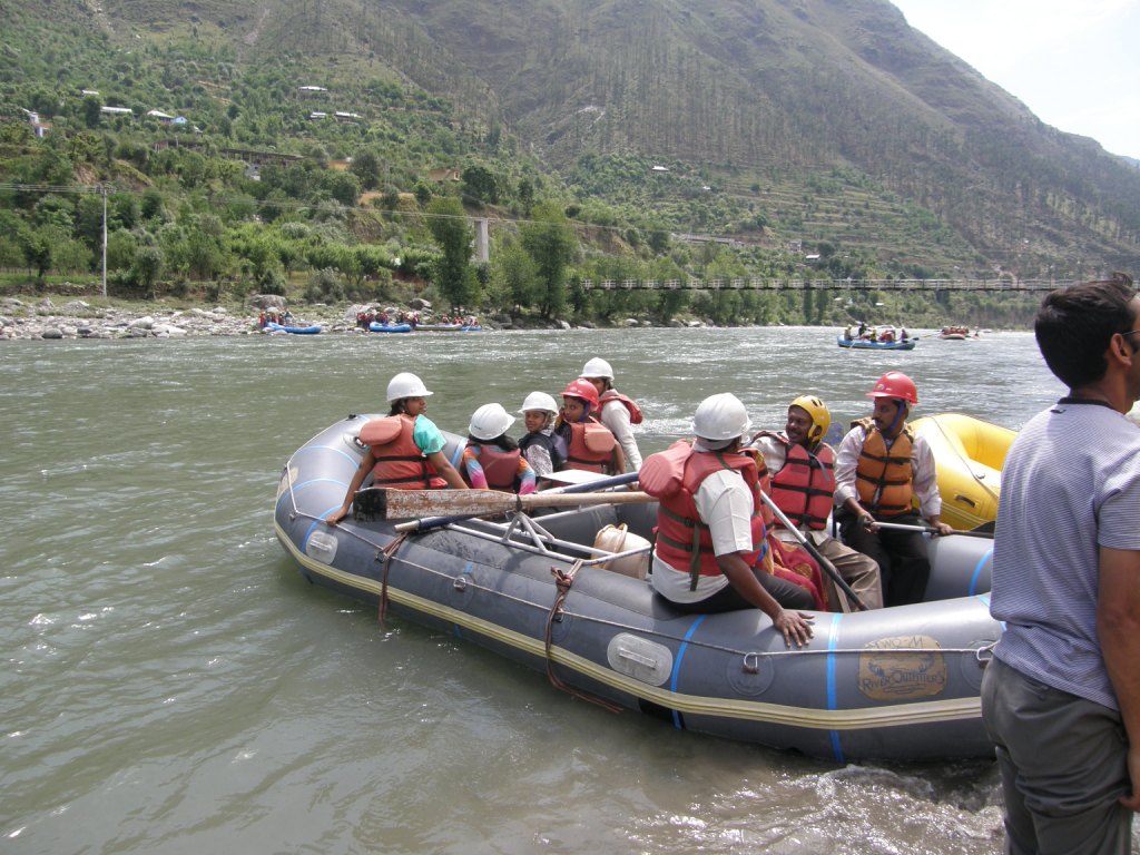 rafting in beas river