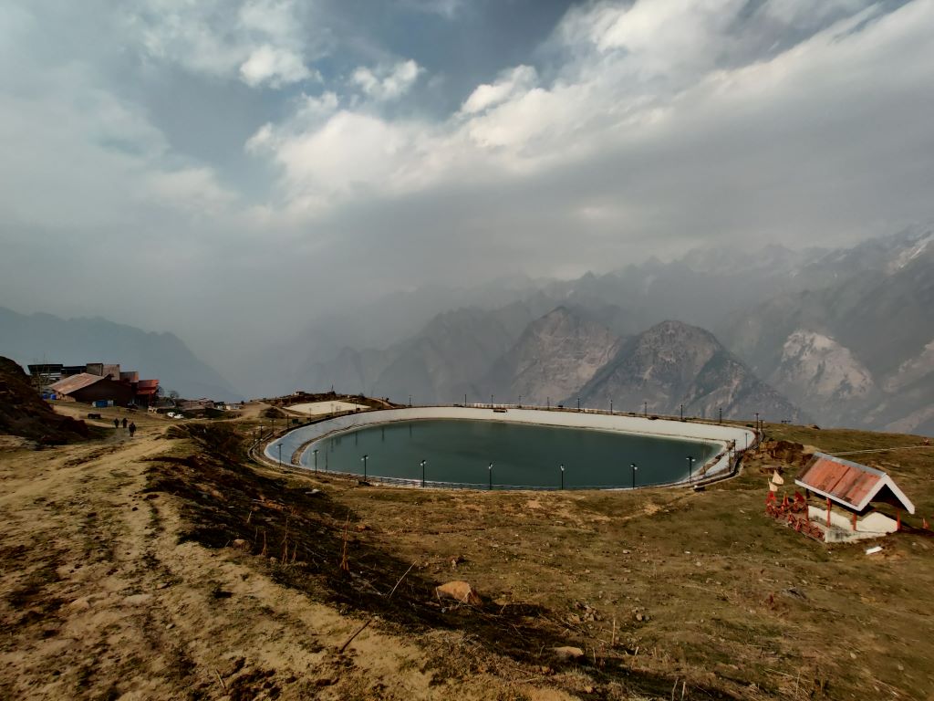 auli artificial lake