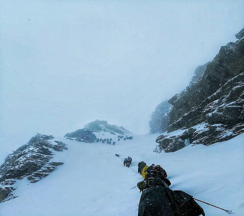 snow fall at rupin pass trek