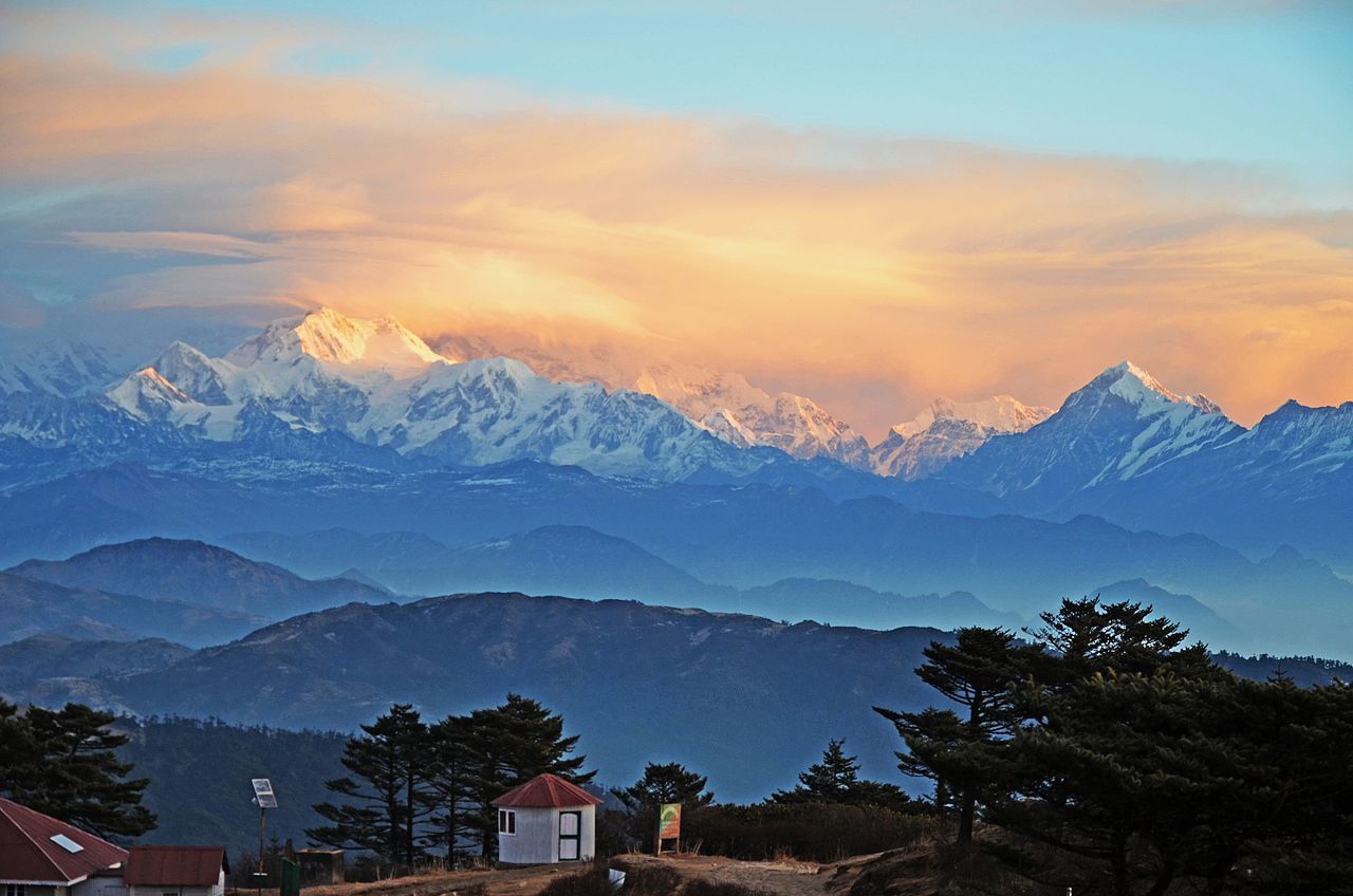 mount kanchenjunga view from sandakphu trek