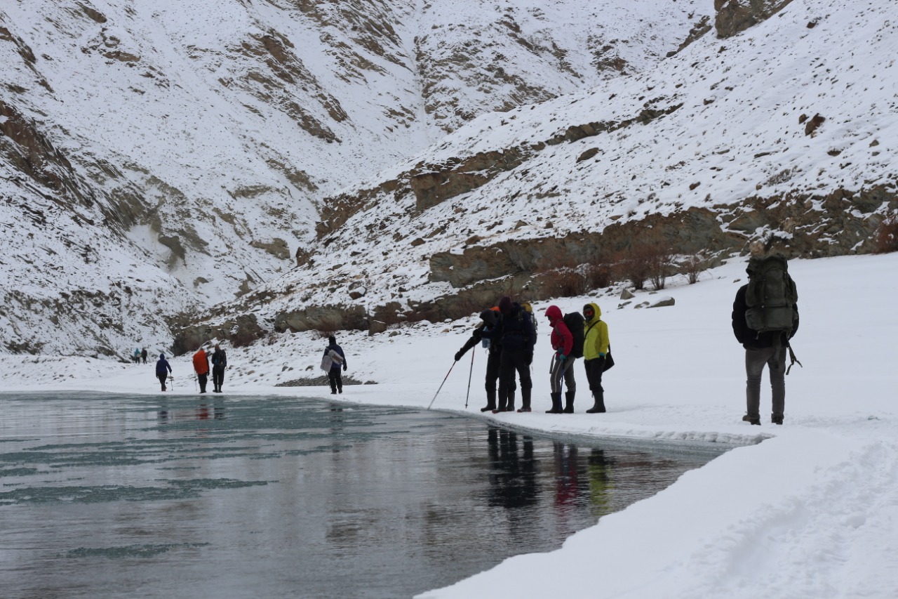 Semifrozen Chadar Lake trek