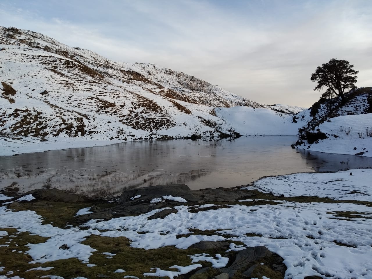 brahmatal lake in december 2019