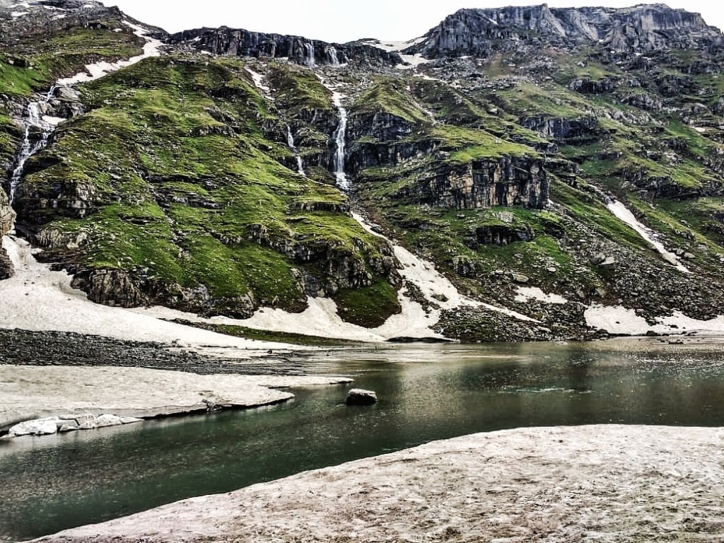 beauty of hampta pass trek in july