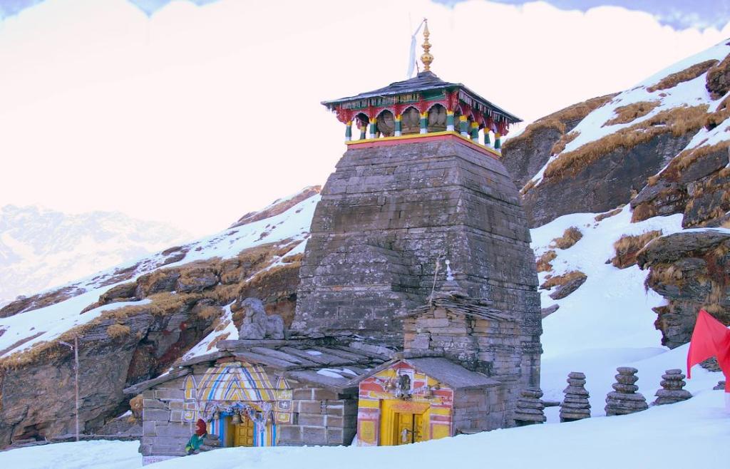 tungnath temple in winter