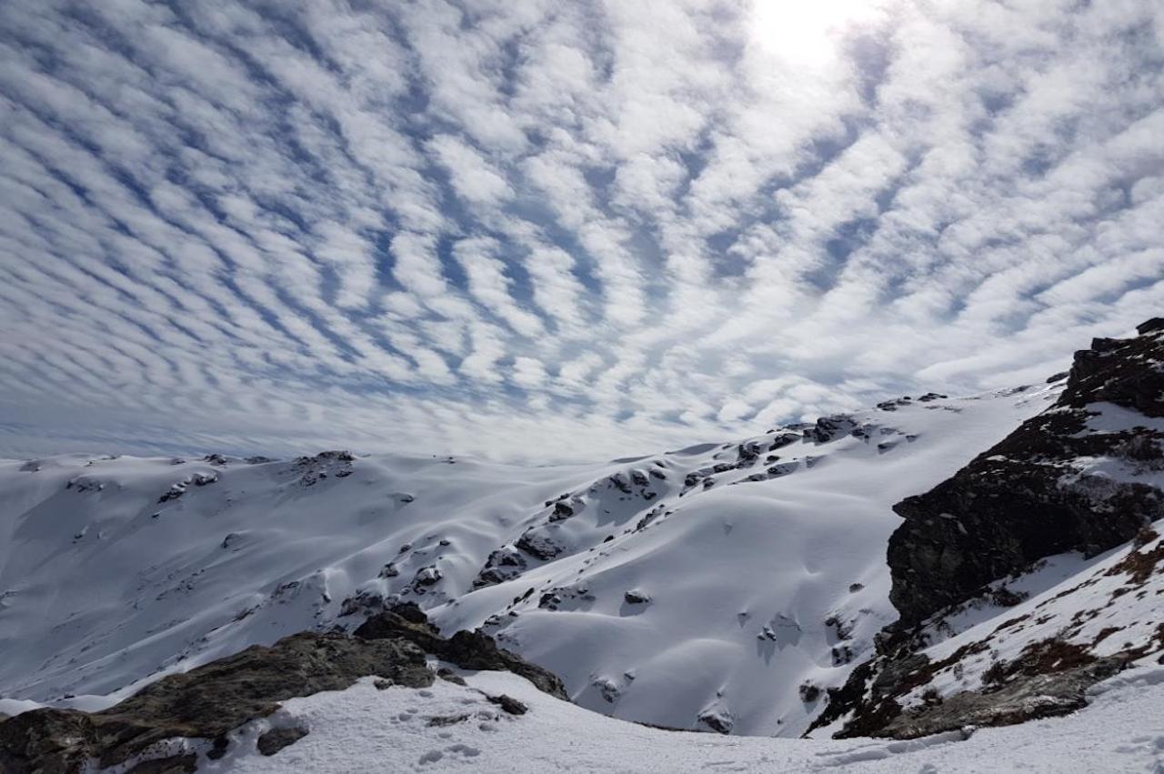 kedarkantha summit covered with snow