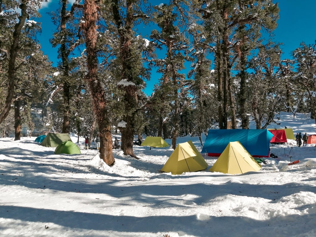 brahmatal trek campsite