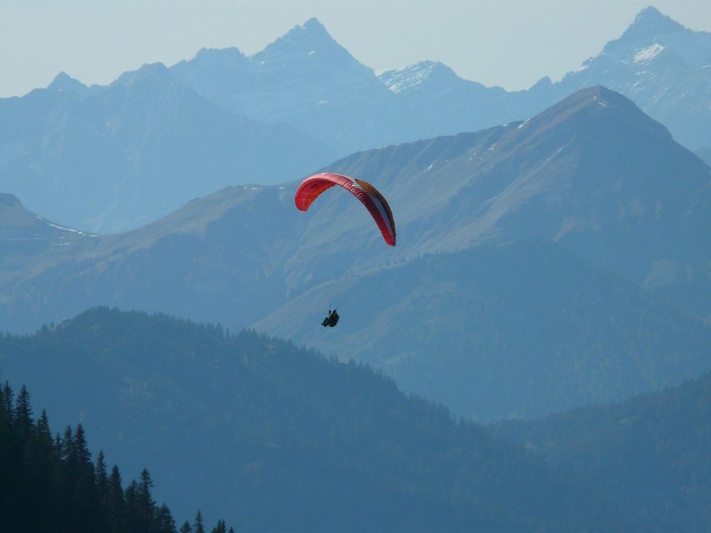 paragliding in nainital