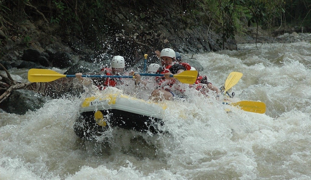 river rafting in arunachal