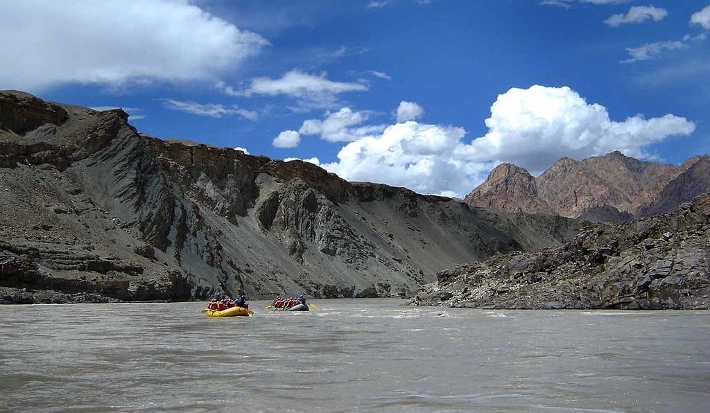 rafting in ladakh