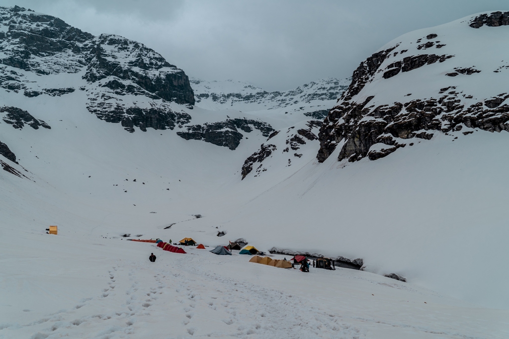 campsite at rupin pass trek