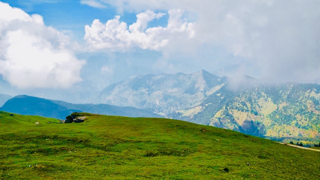 view from chandrashila peak